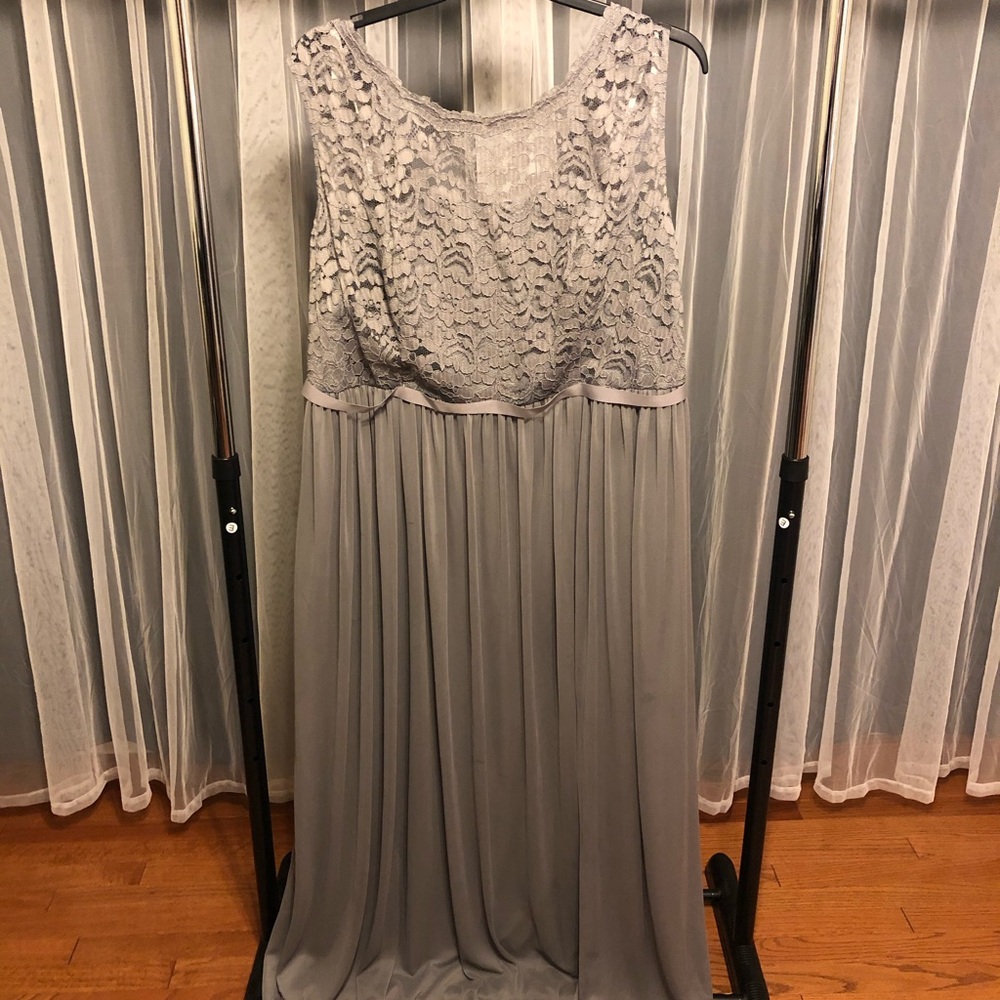 David’s bridal size 22